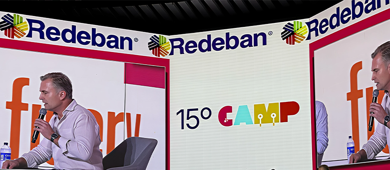 Andrés Albán, CEO de Puntored, hablando como panelista sobre inclusión crediticia en el Congreso CAMP 2025 en Cartagena.